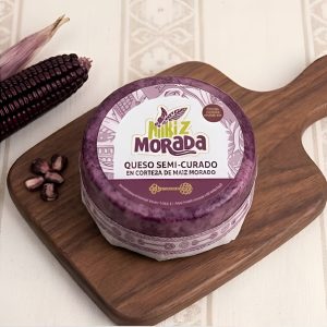 Queso de maíz morado semi curado